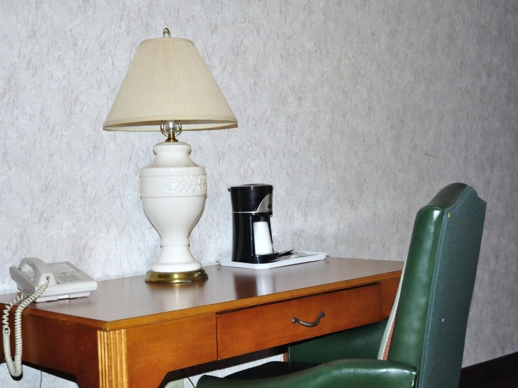 Howard Johnson By Wyndham Motel Niagara Falls